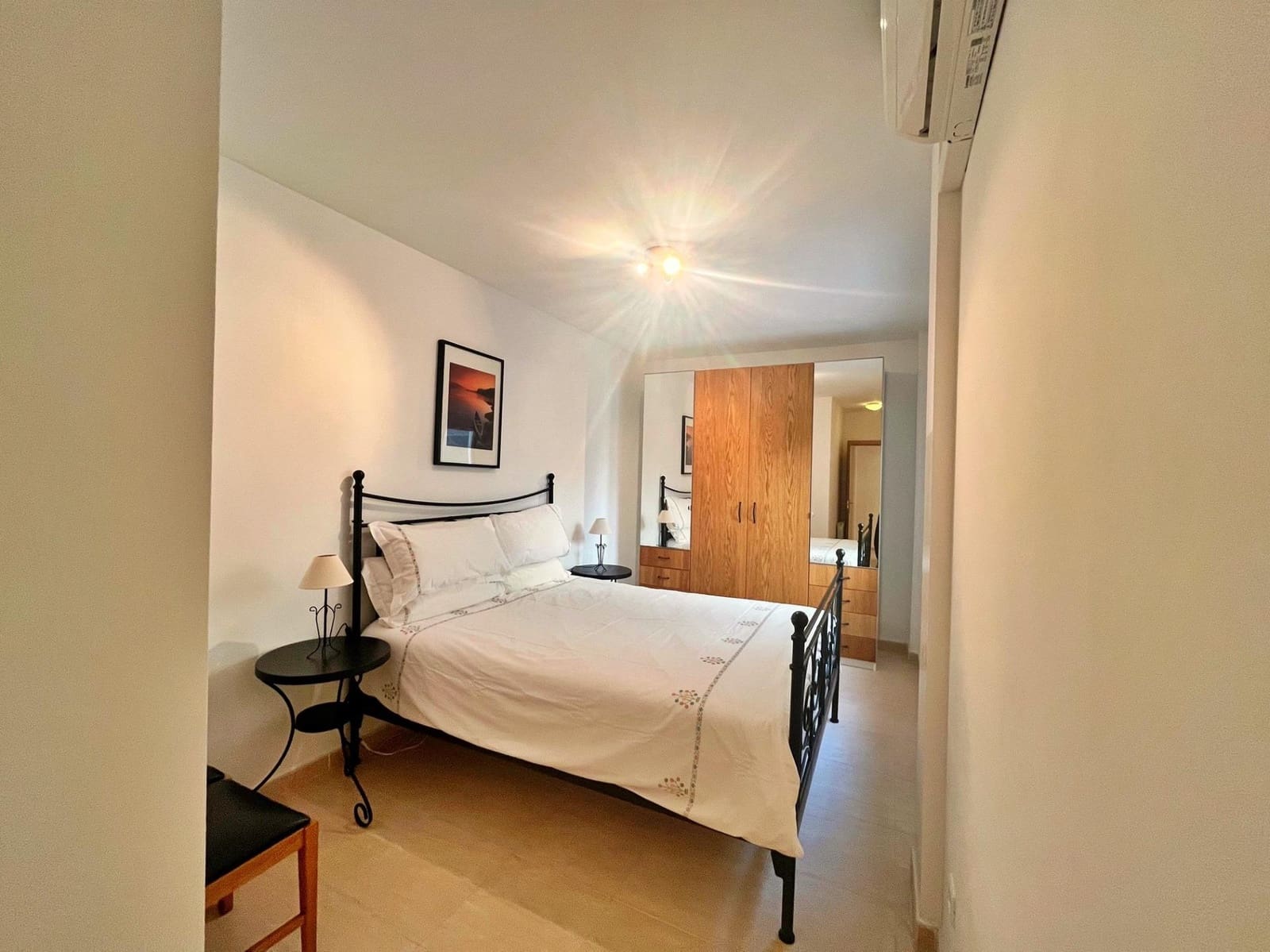 4 bedroom Flat for sale in Santa Barbara with garage - € 108,000 (Ref: 9833600)