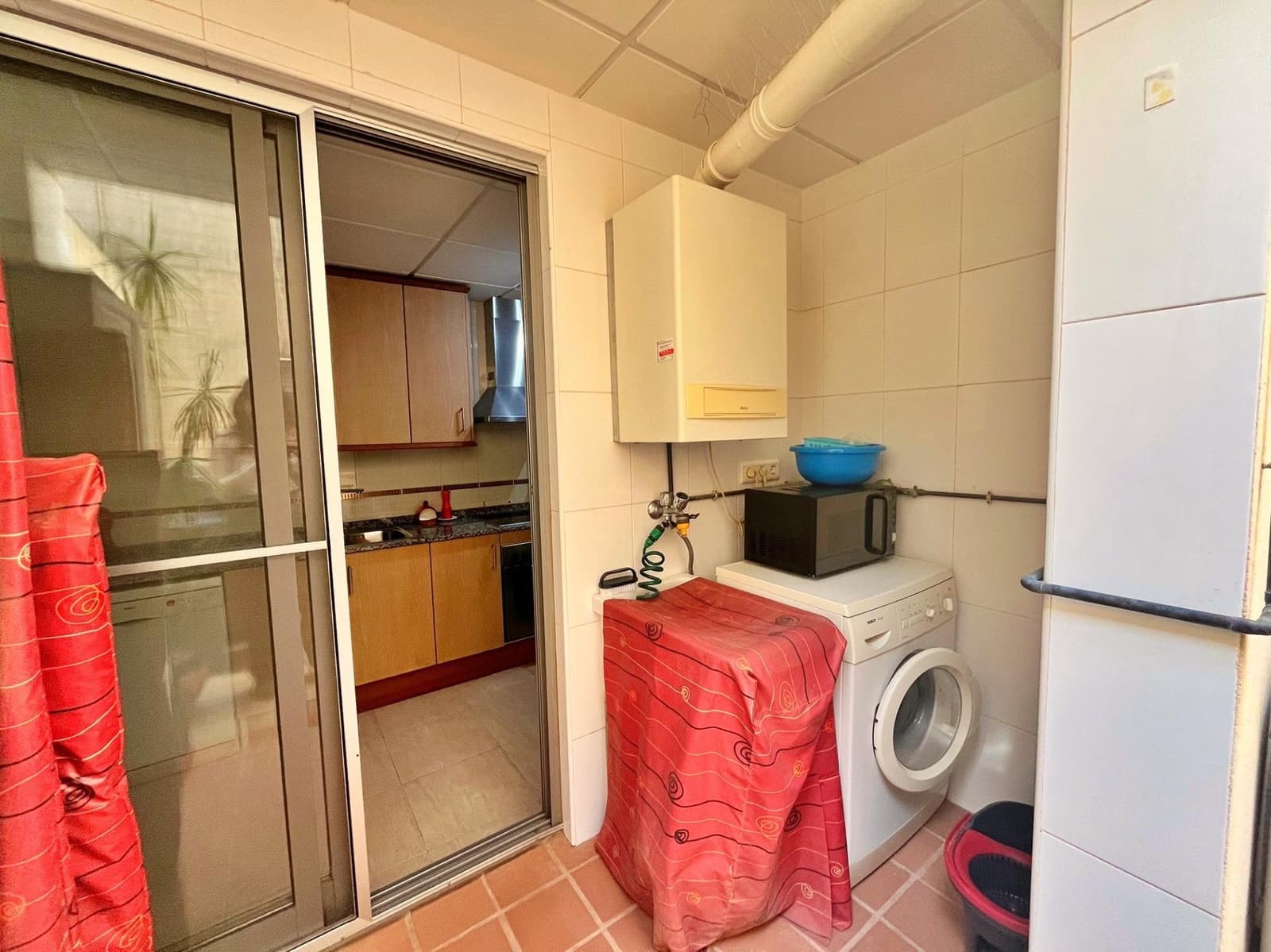 4 bedroom Flat for sale in Santa Barbara with garage - € 108,000 (Ref: 9833600)