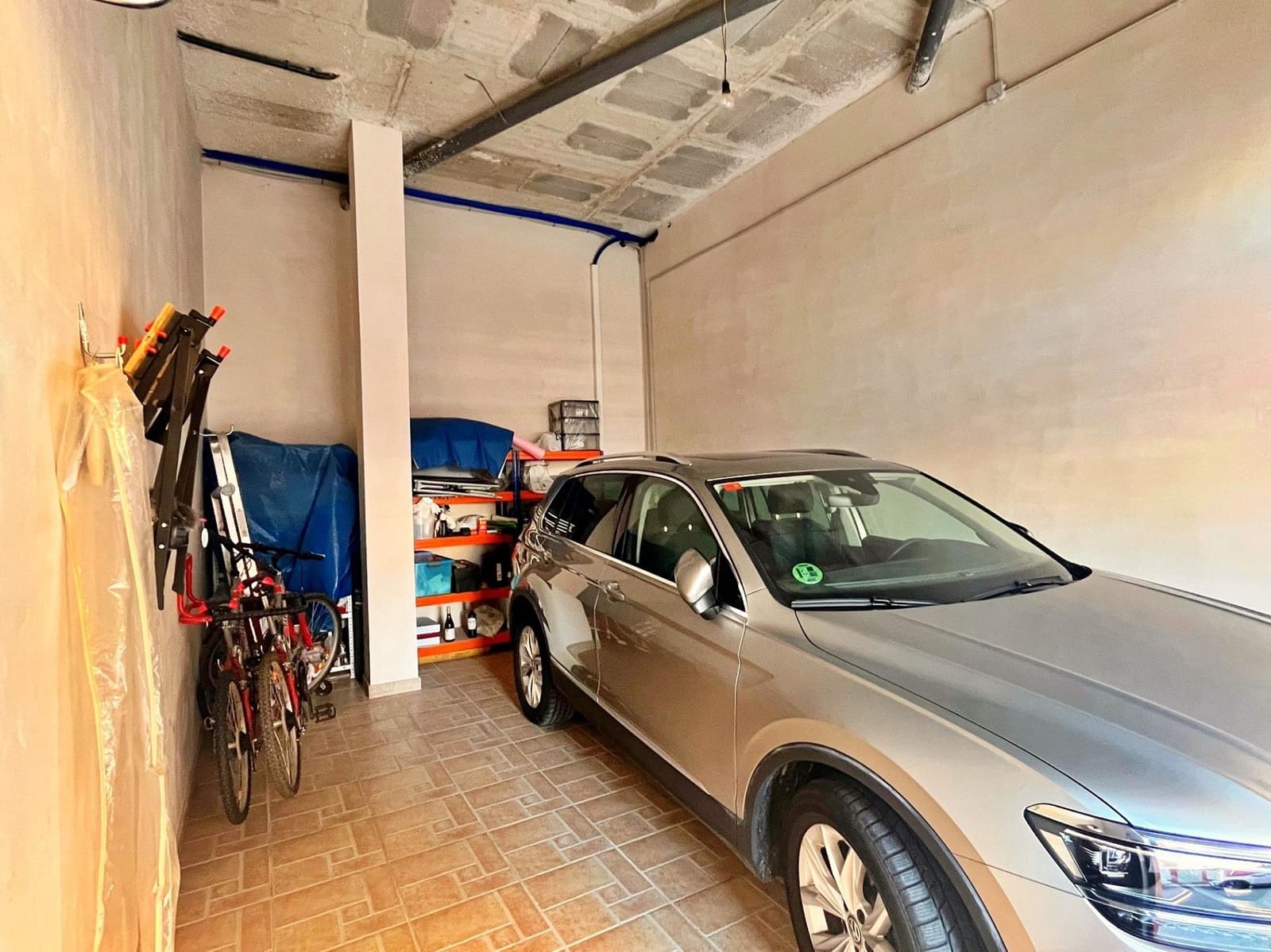 4 bedroom Flat for sale in Santa Barbara with garage - € 108,000 (Ref: 9833600)