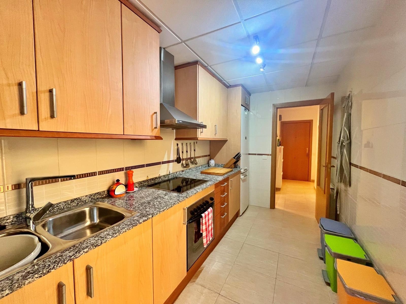 4 bedroom Flat for sale in Santa Barbara with garage - € 108,000 (Ref: 9833600)