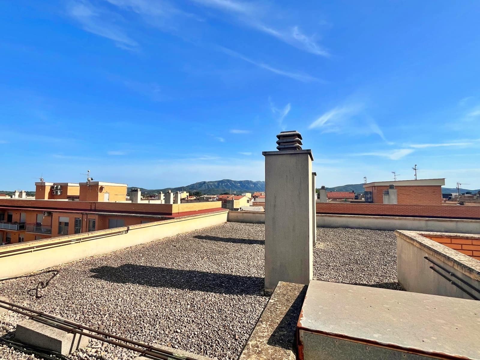 4 bedroom Flat for sale in Santa Barbara with garage - € 108,000 (Ref: 9833600)