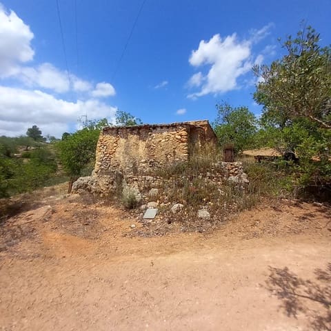 Ubebygd land til salgs i Bitem, Tortosa - € 40 000 (Ref: 9839167)