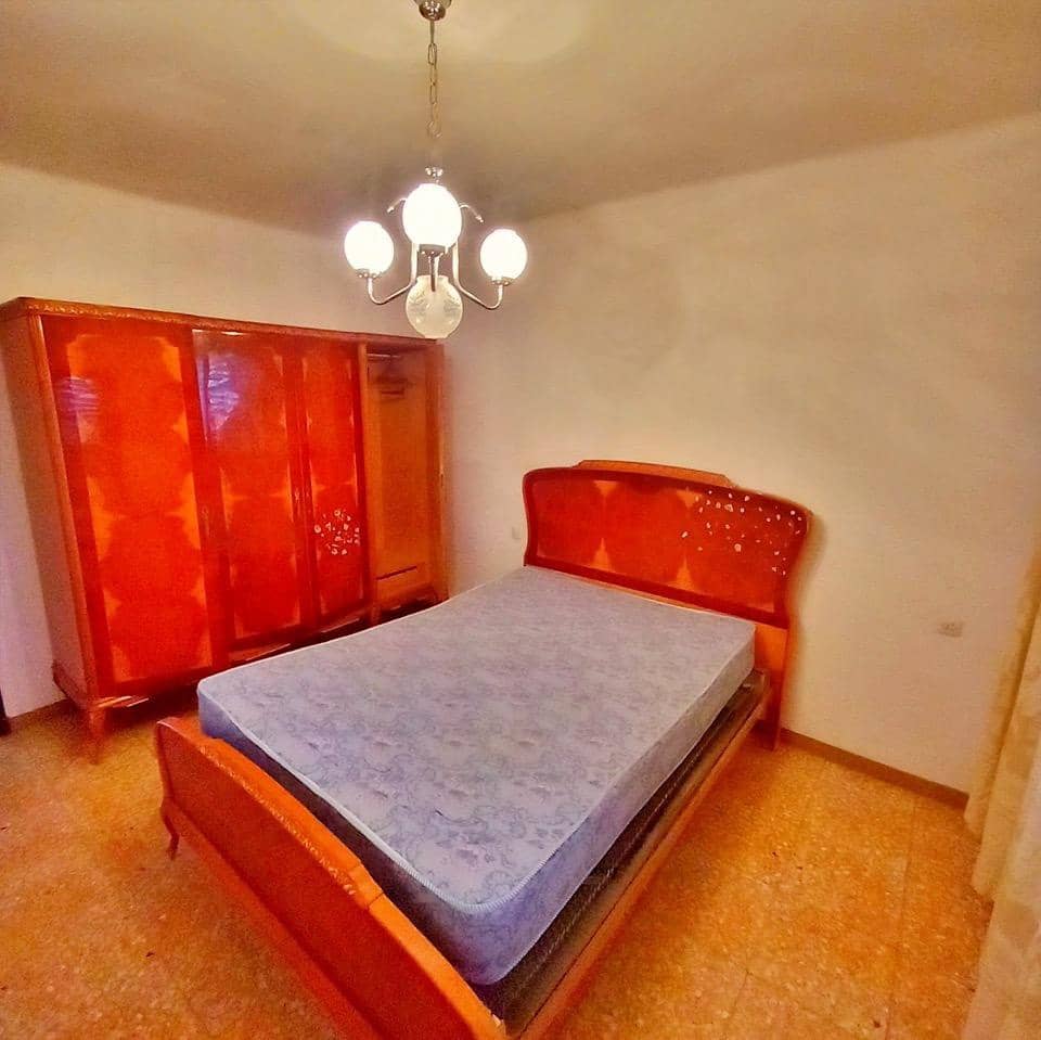 6 bedroom Townhouse for sale in Tivenys - € 76,000 (Ref: 9839169)