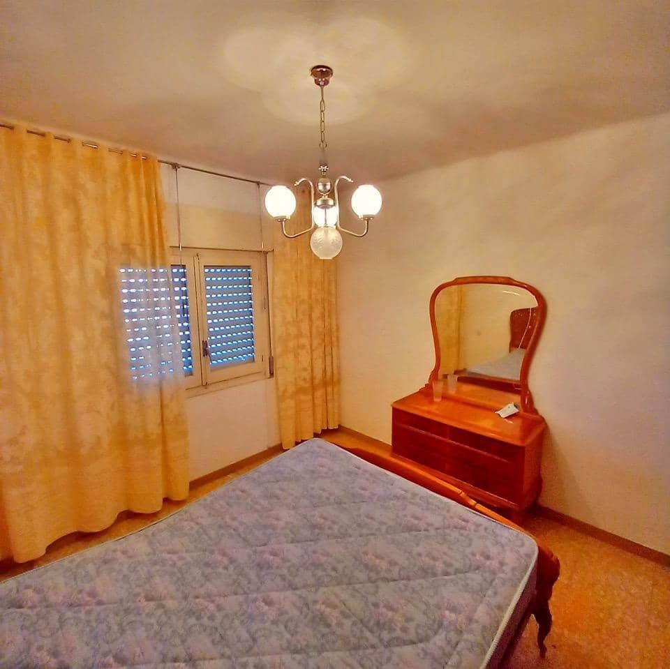 6 bedroom Townhouse for sale in Tivenys - € 76,000 (Ref: 9839169)