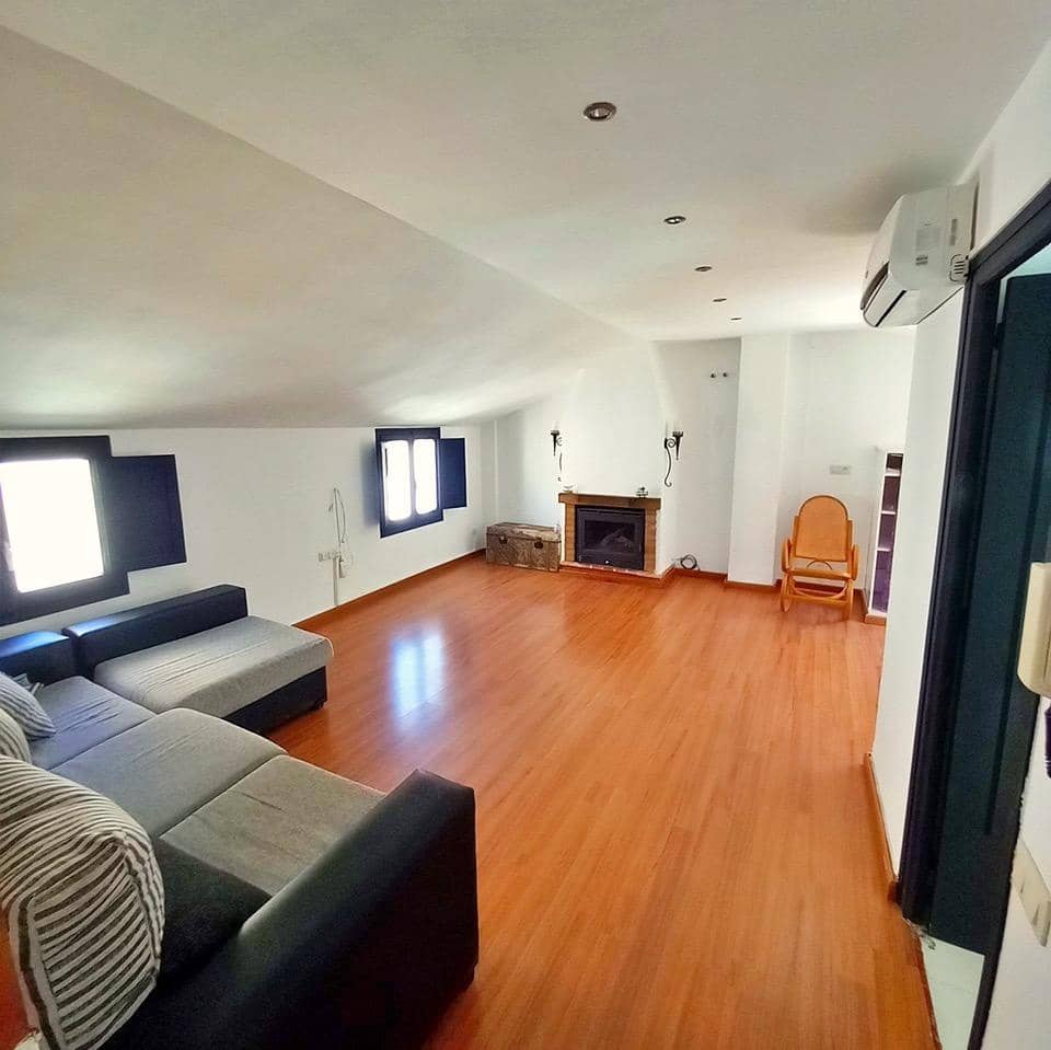 2 bedroom Townhouse for sale in Tivenys - € 90,000 (Ref: 9839170)