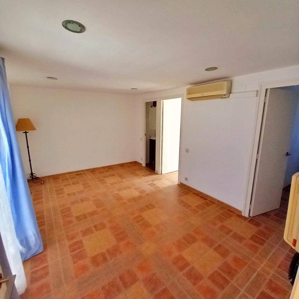 2 bedroom Townhouse for sale in Tivenys - € 90,000 (Ref: 9839170)