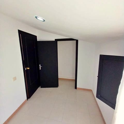 2 soverom Hus til salgs i Tivenys - € 90 000 (Ref: 9839170)