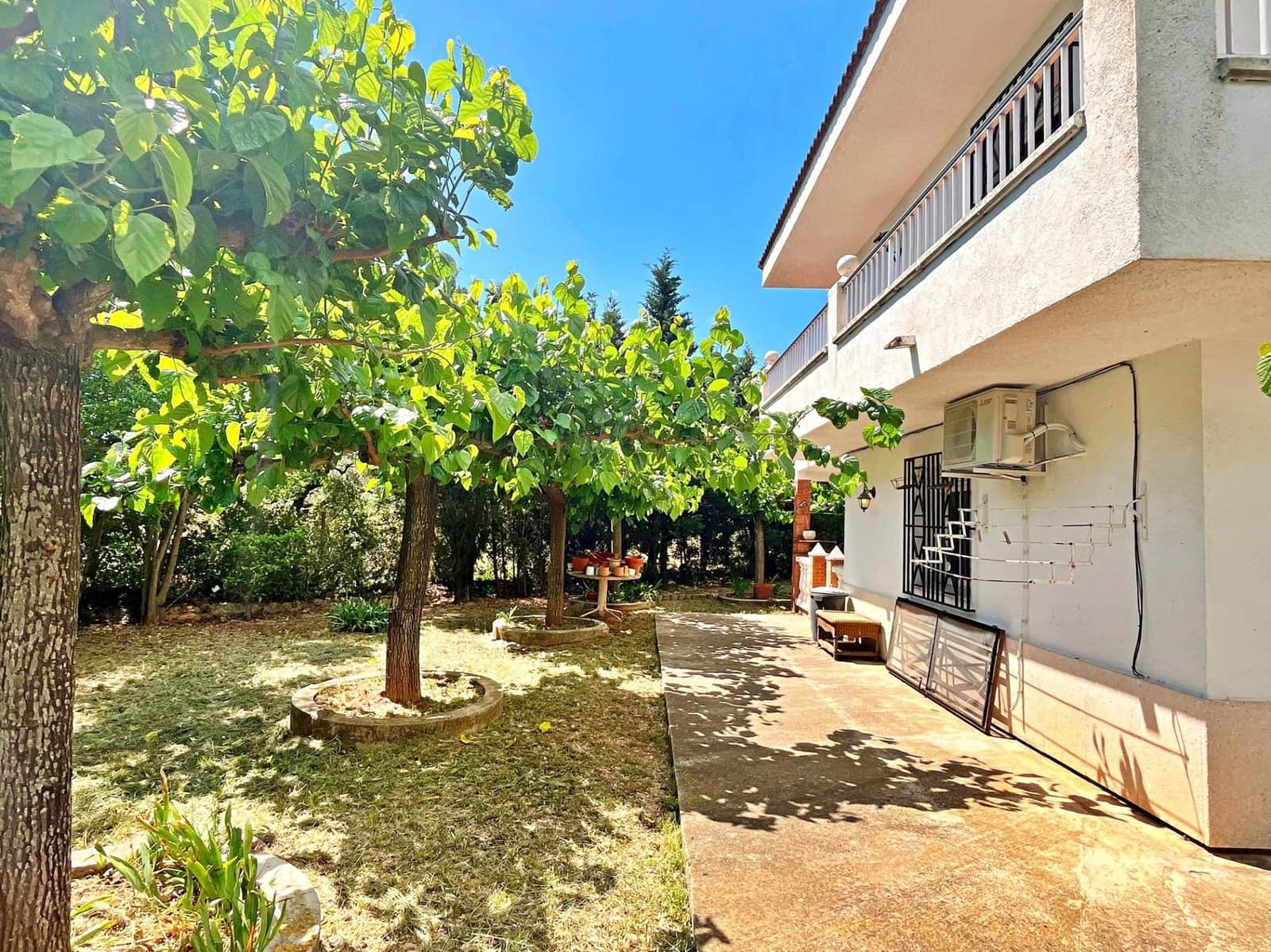 2 bedroom Villa for sale in Roquetes with pool garage - € 245,000 (Ref: 9860045)