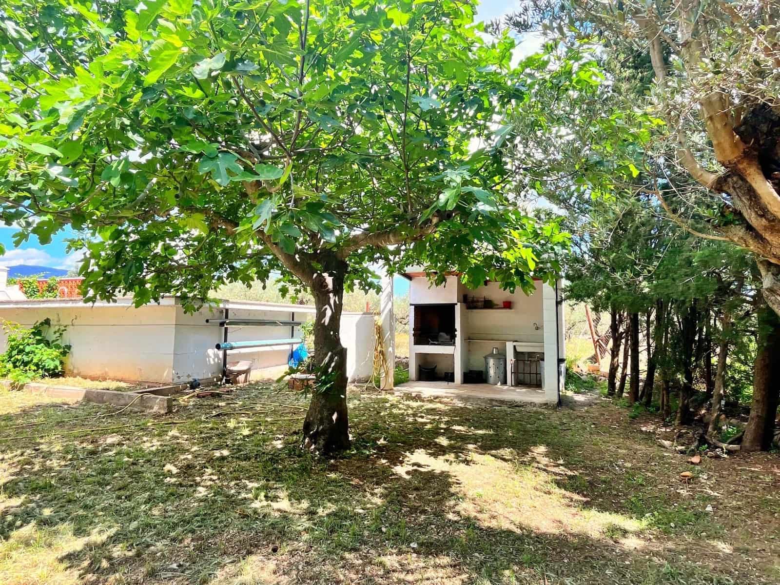 2 bedroom Villa for sale in Roquetes with pool garage - € 245,000 (Ref: 9860045)