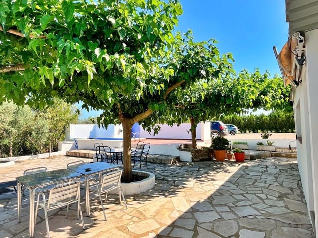 2 bedroom Villa for sale in La Sénia with pool - € 158,000 (Ref: 9865133)