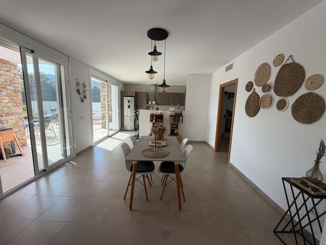 3 quarto Moradia para venda em Alcanar com piscina - 435 000 € (Ref: 9922254)
