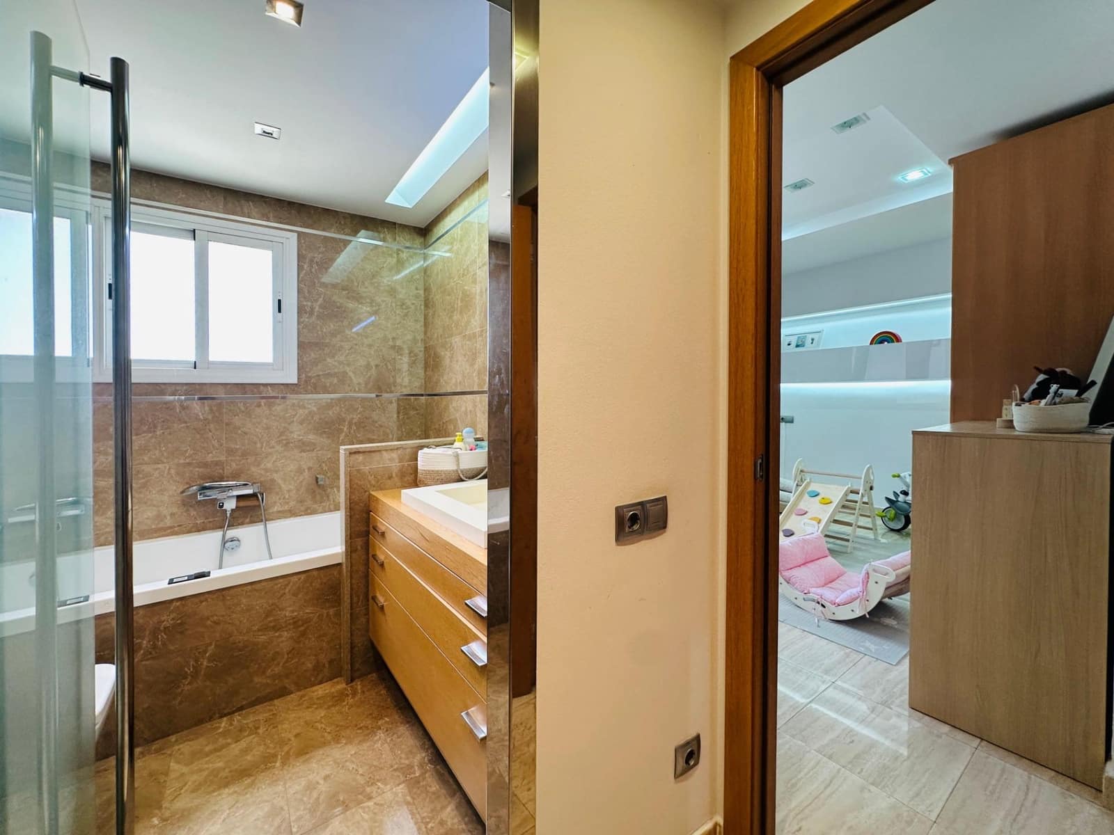 3 bedroom Flat for sale in Masdenverge - € 97,500 (Ref: 9922255)