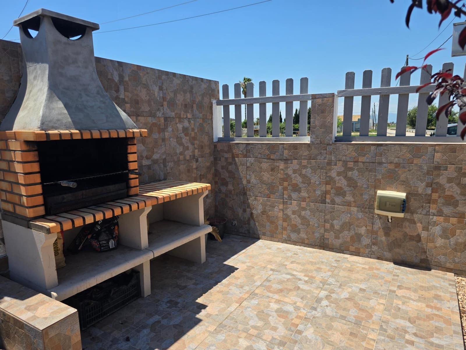 3 chambre Maison en Bois à vendre à Sant Jaume d'Enveja avec piscine garage - 224 000 € (Ref: 9922256)