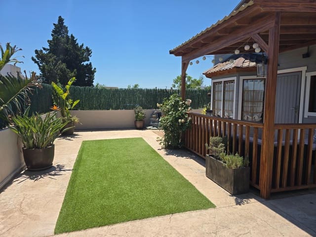 3 chambre Maison en Bois à vendre à Sant Jaume d'Enveja avec piscine garage - 224 000 € (Ref: 9922256)