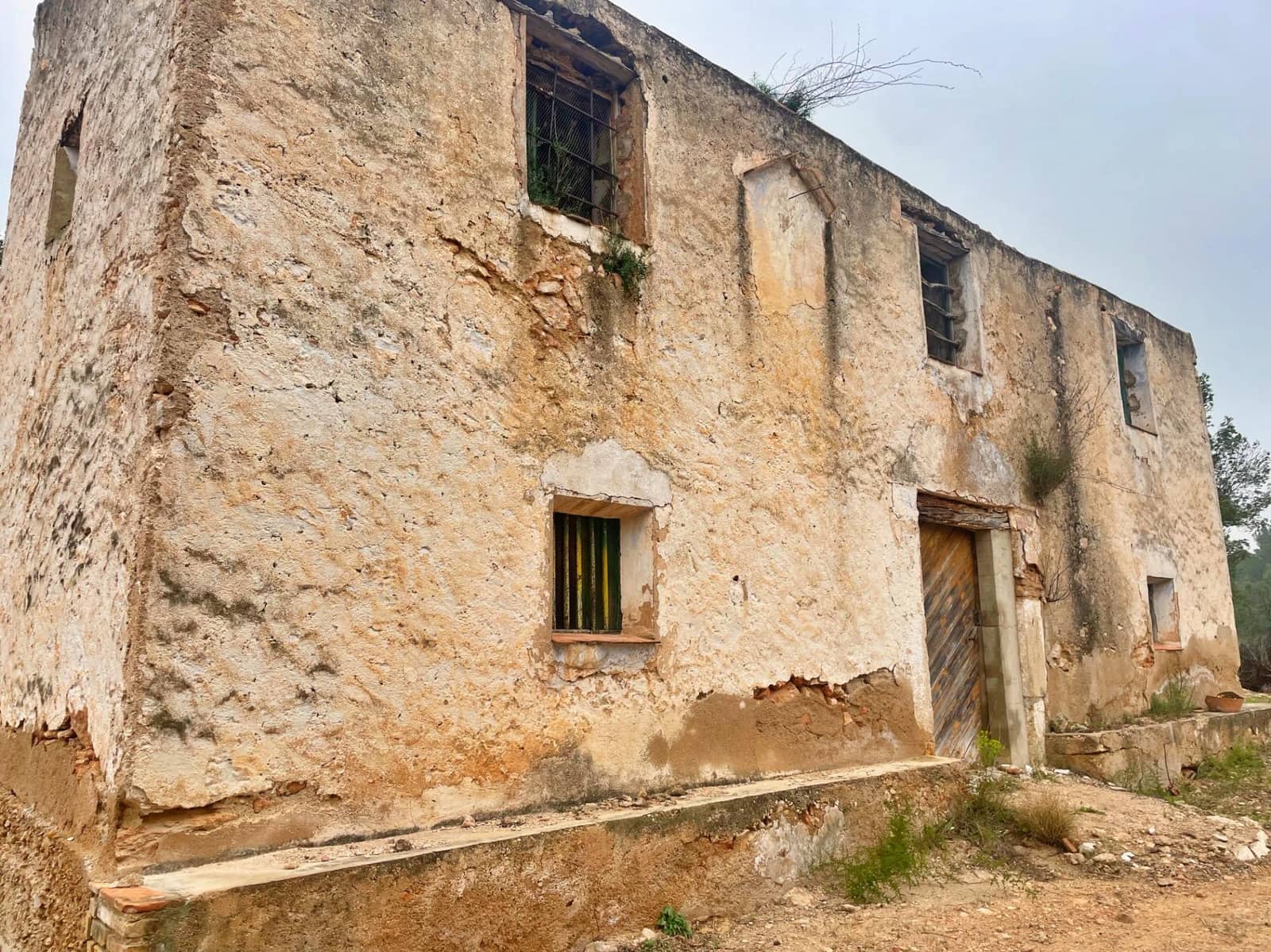 Villa zu verkaufen in Tortosa - 130.000 € (Ref: 9929332)