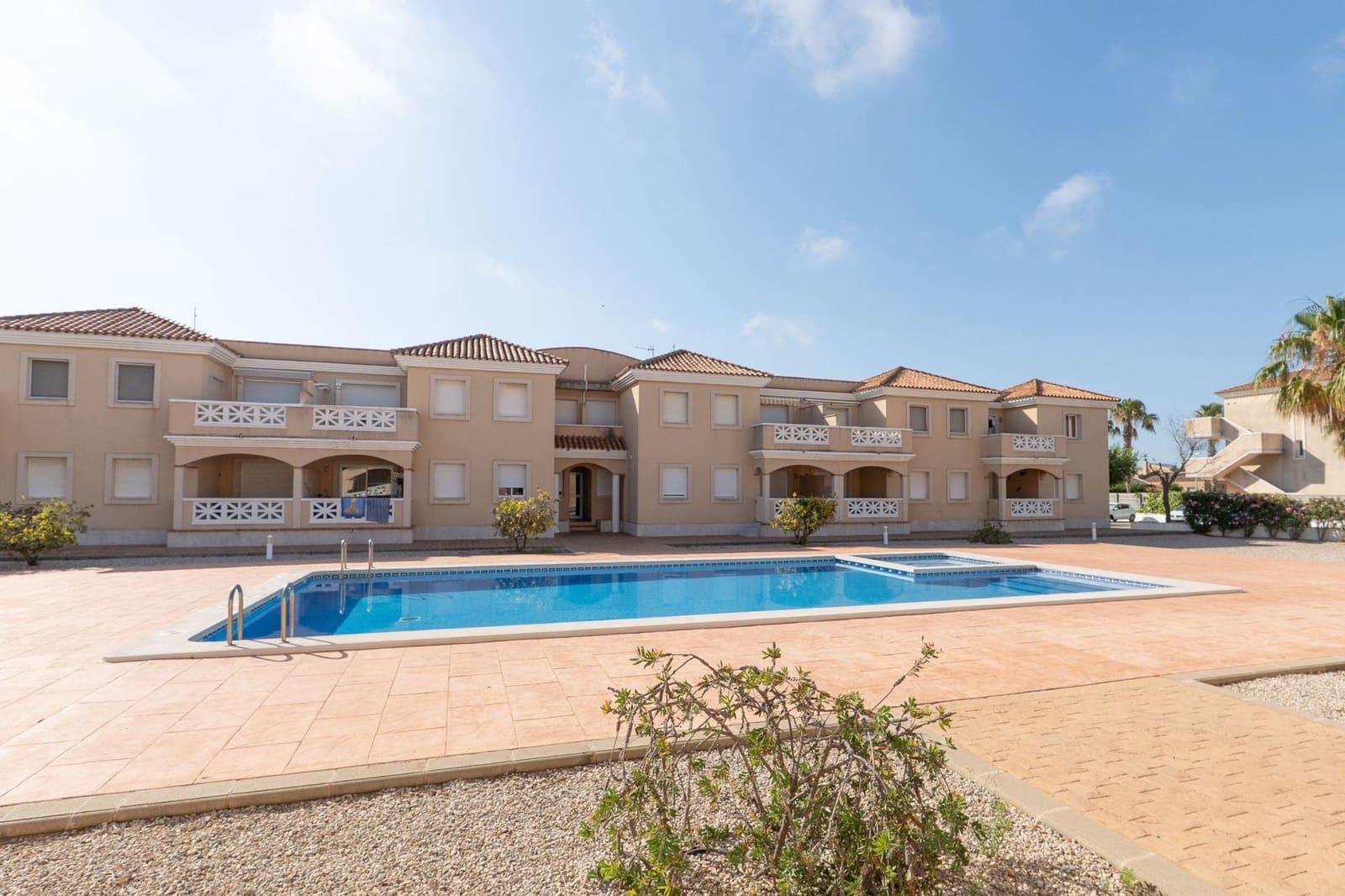 2 bedroom Flat for sale in Deltebre with pool garage - € 155,000 (Ref: 9934157)