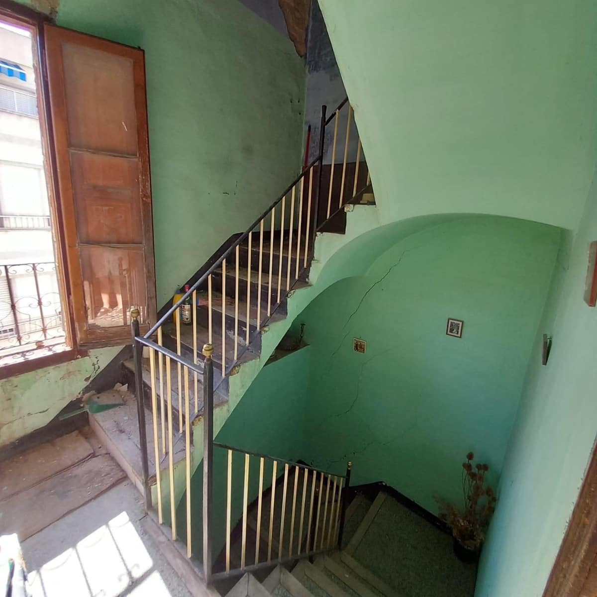 4 bedroom Townhouse for sale in Tivenys - € 70,000 (Ref: 9936342)