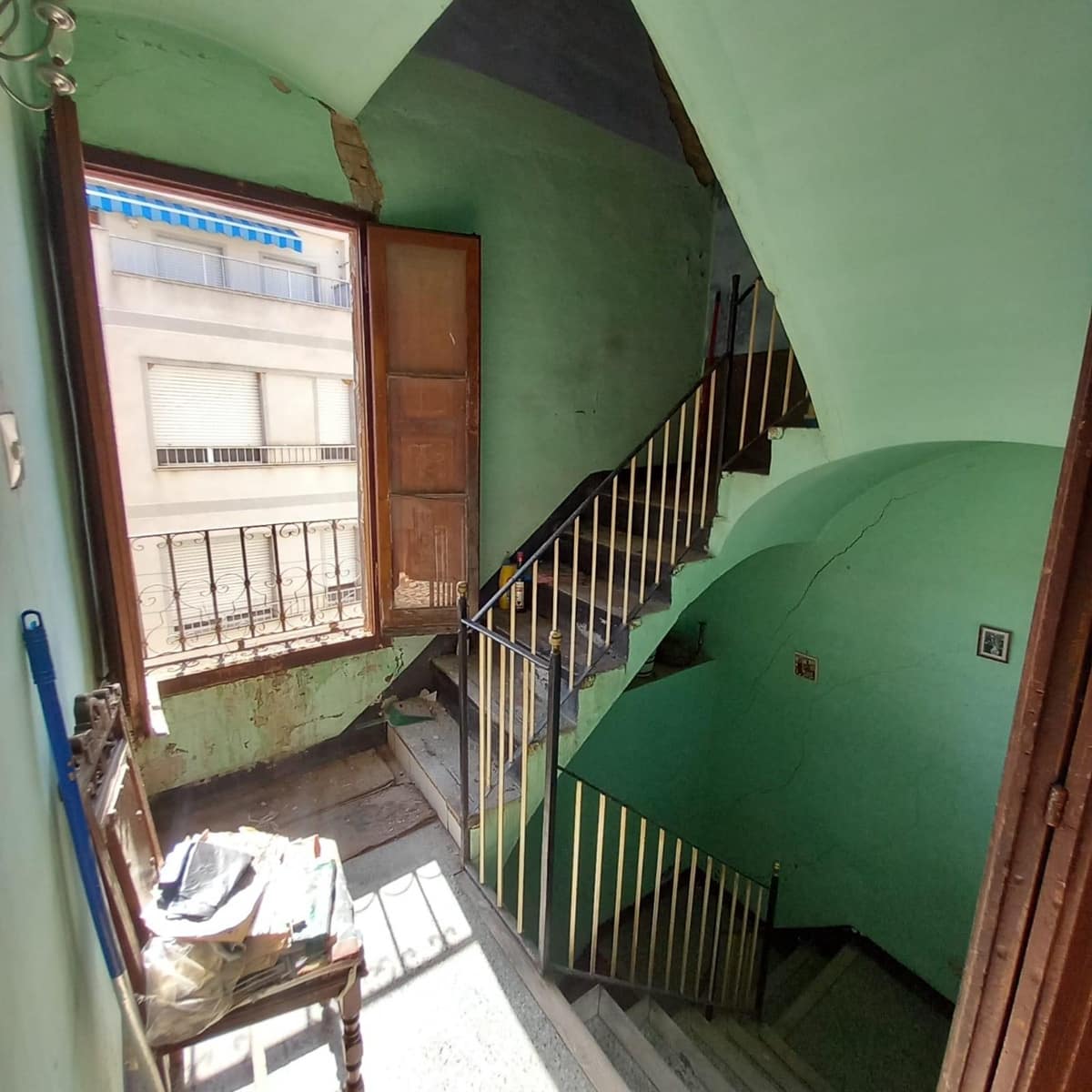 4 bedroom Townhouse for sale in Tivenys - € 70,000 (Ref: 9936342)