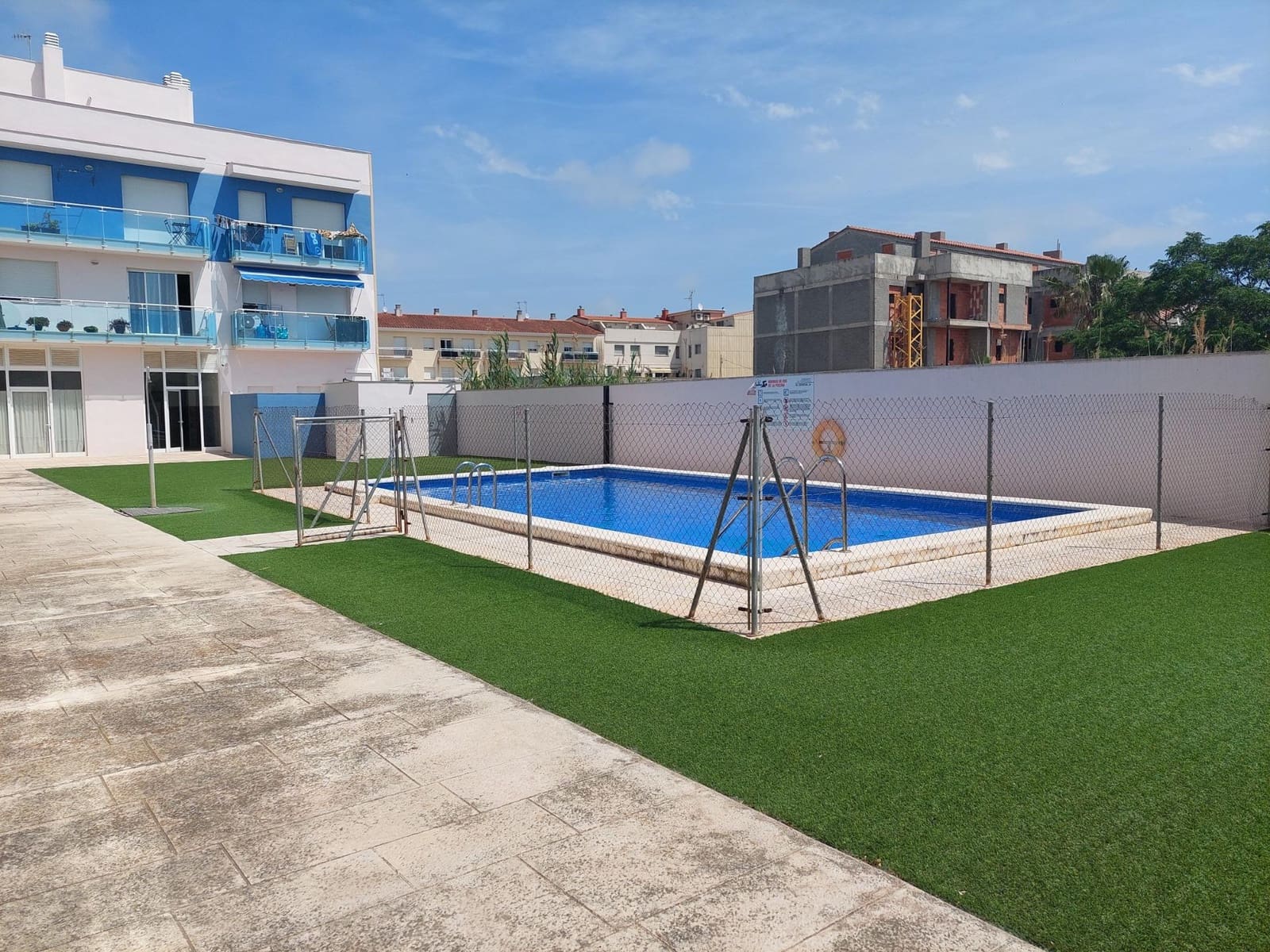 1 bedroom Flat for sale in Deltebre with pool garage - € 78,000 (Ref: 9945653)