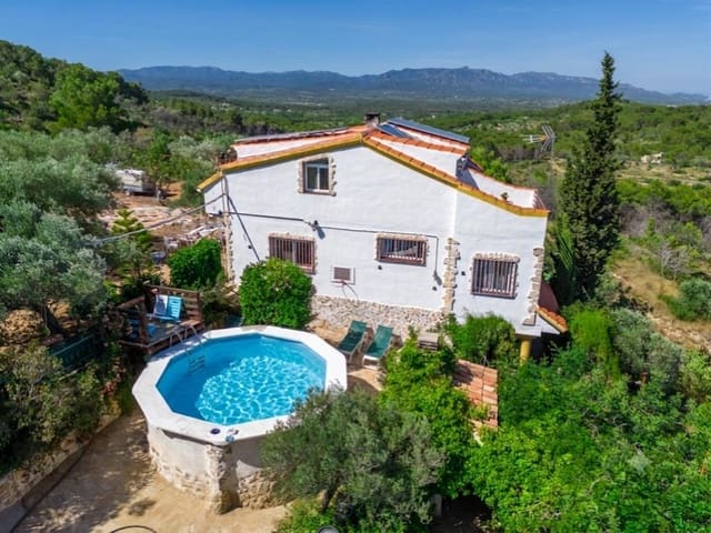 Chalet de 5 habitaciones en El Perelló en venta con piscina - 494.000 € (Ref: 9973277)