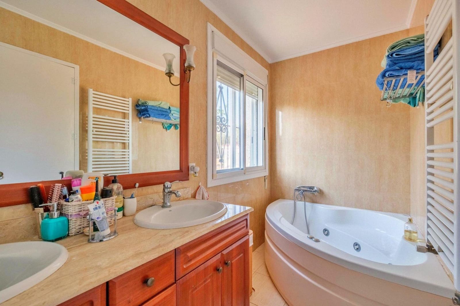 Chalet de 5 habitaciones en Roquetes en venta con piscina garaje - 360.000 € (Ref: 9999592)