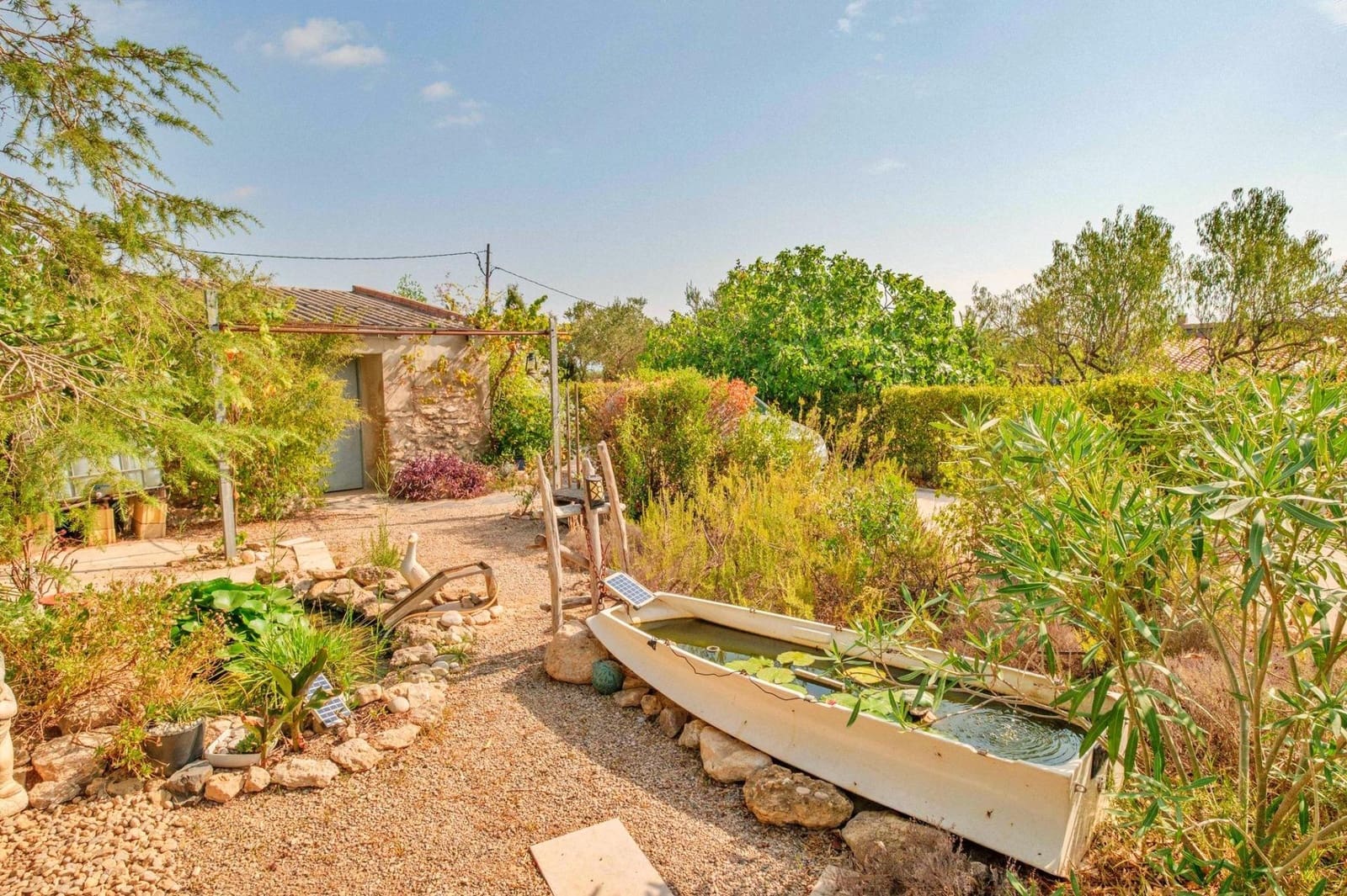 5 bedroom Villa for sale in Roquetes with pool garage - € 350,000 (Ref: 9999592)