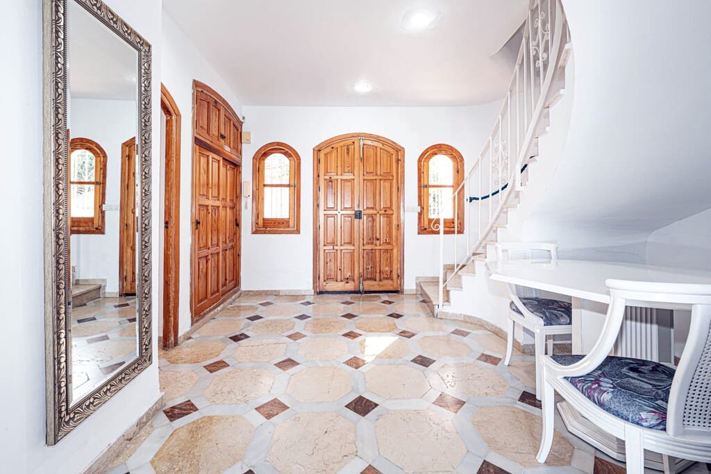 4 quarto Moradia para venda em Nerja com piscina garagem - 1 600 000 € (Ref: 10075387)
