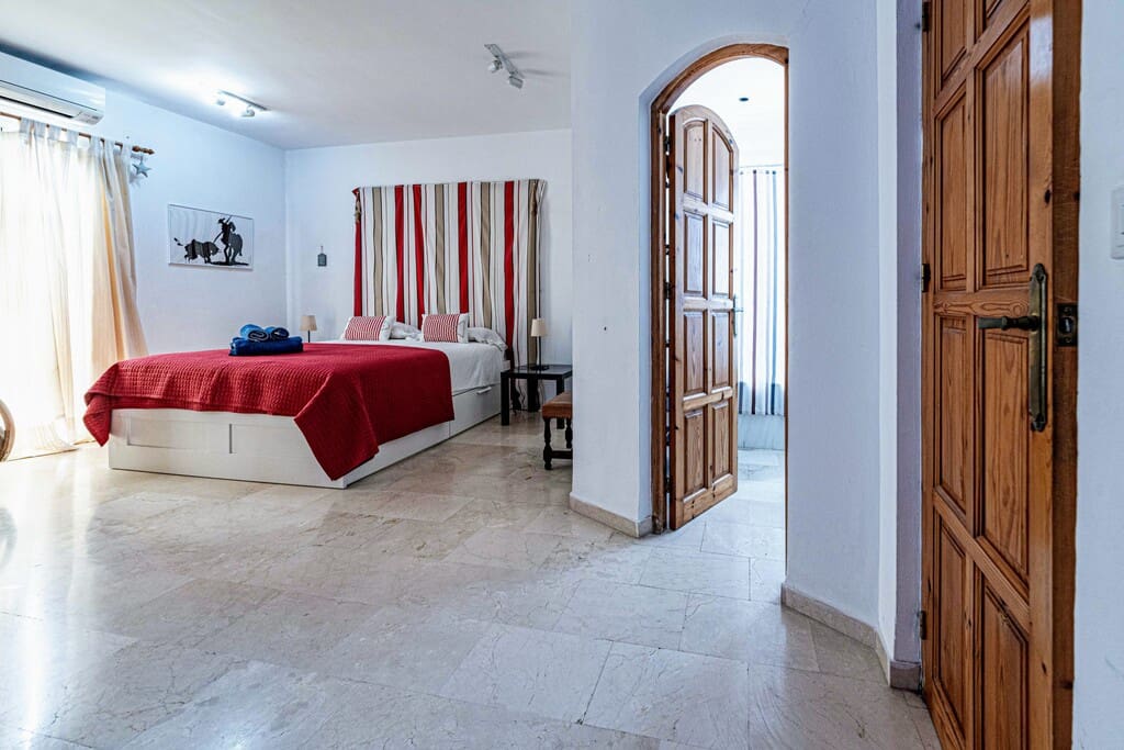 4 quarto Moradia para venda em Nerja com piscina garagem - 1 600 000 € (Ref: 10075387)