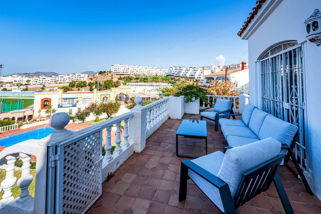 4 quarto Moradia para venda em Nerja com piscina garagem - 1 600 000 € (Ref: 10075387)