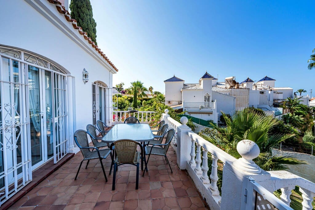 4 quarto Moradia para venda em Nerja com piscina garagem - 1 600 000 € (Ref: 10075387)