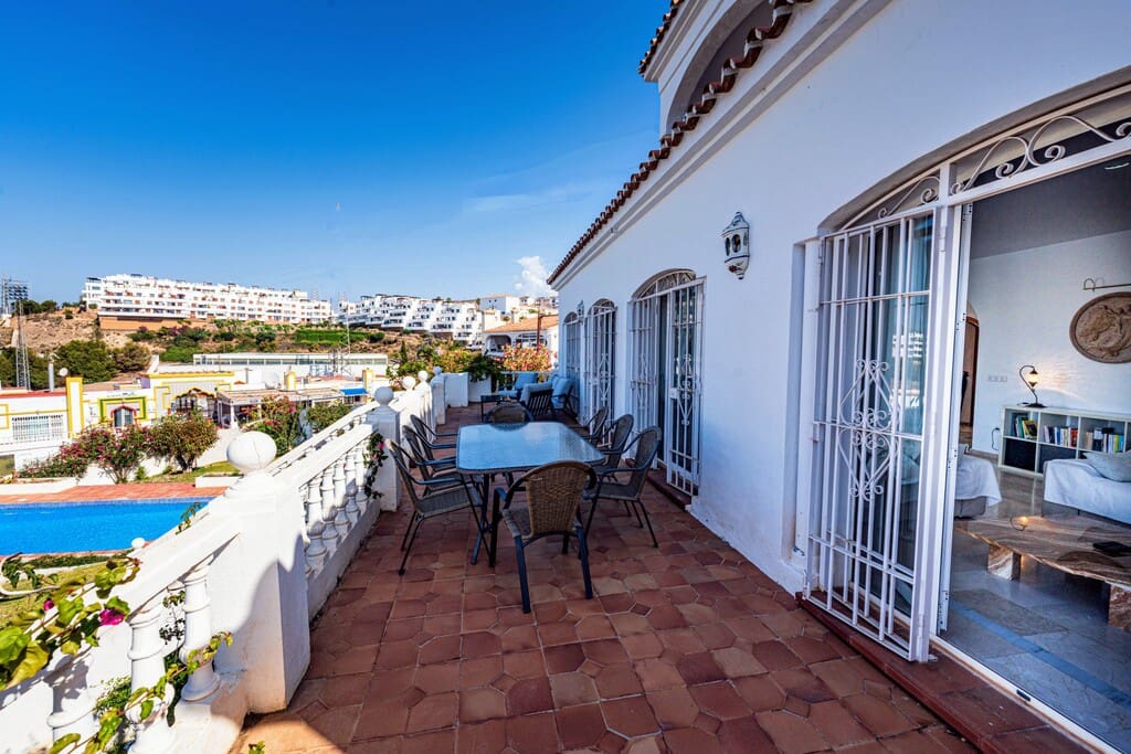 4 quarto Moradia para venda em Nerja com piscina garagem - 1 600 000 € (Ref: 10075387)