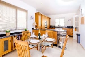 4 Zimmer Villa zu verkaufen in Nerja mit Pool Garage - 699.000 € (Ref: 10139284)