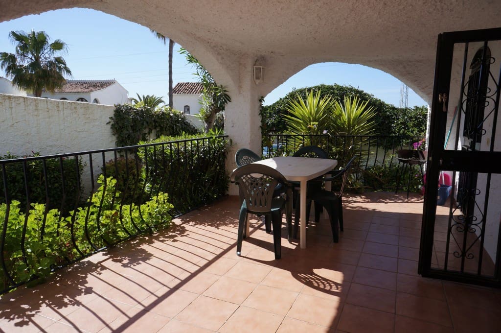 4 bedroom Villa for sale in Nerja with pool - € 450,000 (Ref: 9017371)