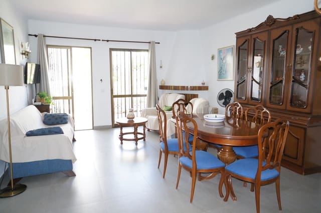 2 bedroom Semi-detached Villa for sale in Nerja with pool - € 325,000 (Ref: 9111893)