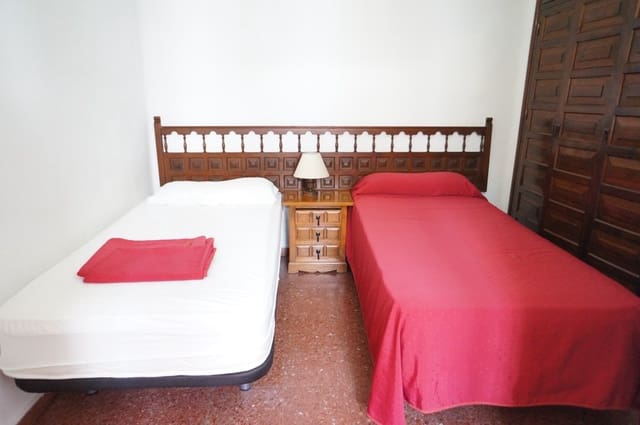 2 bedroom Semi-detached Villa for sale in Nerja with pool - € 325,000 (Ref: 9111893)