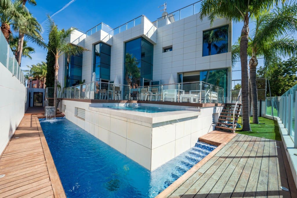 5 soveværelse Villa til salg i Motril med swimmingpool - € 2.200.000 (Ref: 9217225)