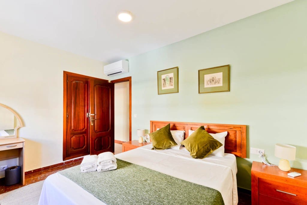 4 bedroom Apartment for sale in Nerja - € 375,000 (Ref: 9374921)