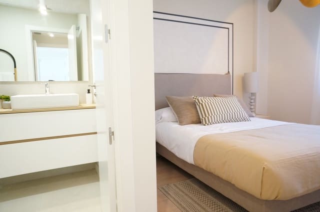 2 makuuhuone Huoneisto myytävänä paikassa Rincón de la Victoria mukana uima-altaan 
autotalli - 425 000 € (Ref: 9385074)