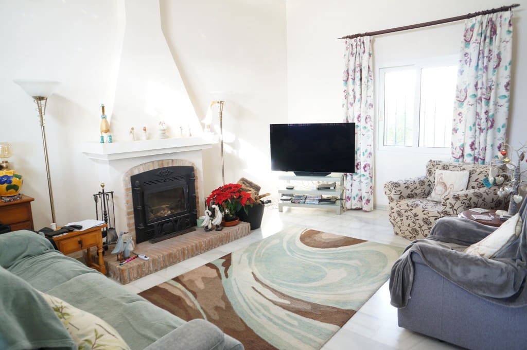 3 chambre Villa/Maison à vendre à Maro avec piscine garage - 399 000 € (Ref: 9485120)