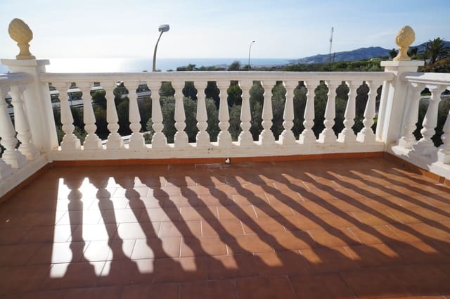 3 chambre Villa/Maison à vendre à Maro, Nerja avec piscine garage - 399 000 € (Ref: 9485120)