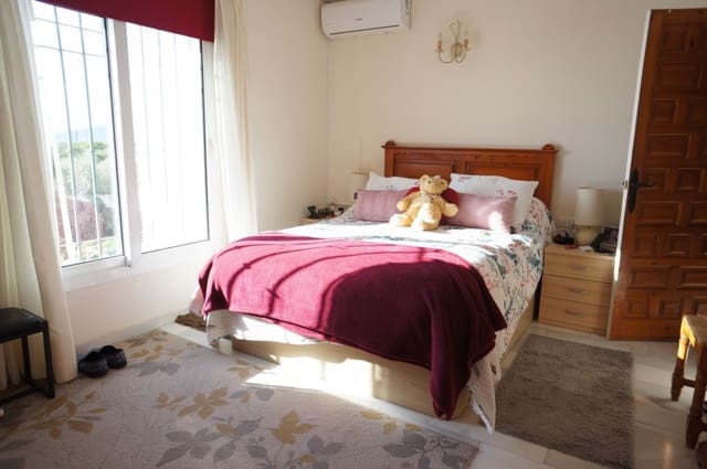 3 chambre Villa/Maison à vendre à Maro, Nerja avec piscine garage - 399 000 € (Ref: 9485120)