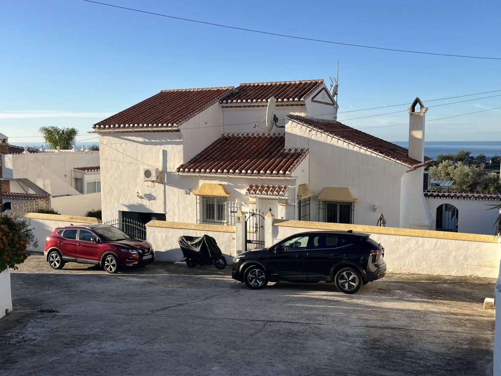 3 chambre Villa/Maison à vendre à Maro avec piscine garage - 399 000 € (Ref: 9485120)