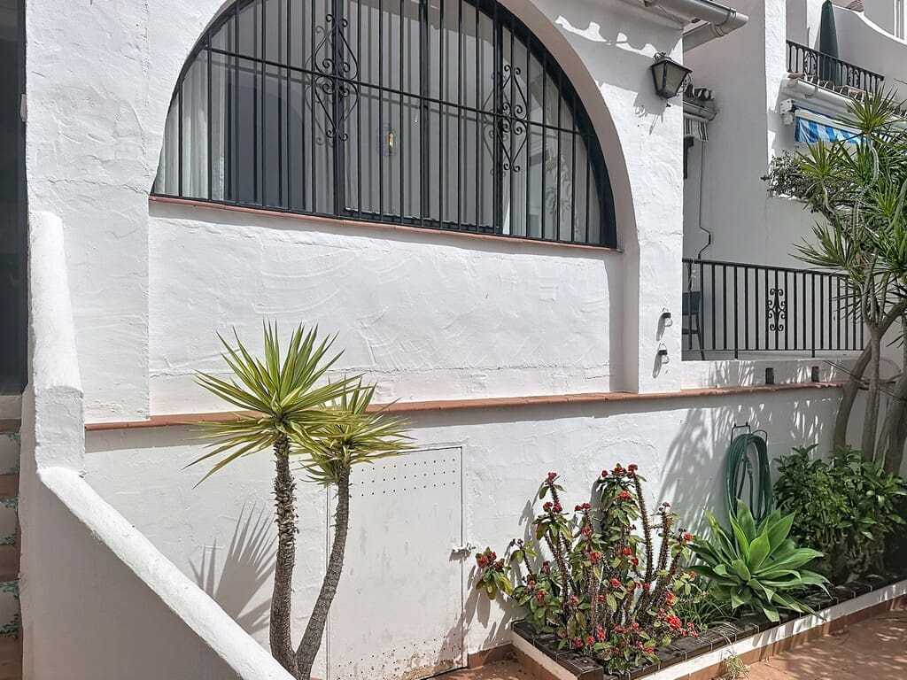 2 quarto Apartamento para venda em Nerja com piscina - 299 000 € (Ref: 9790768)