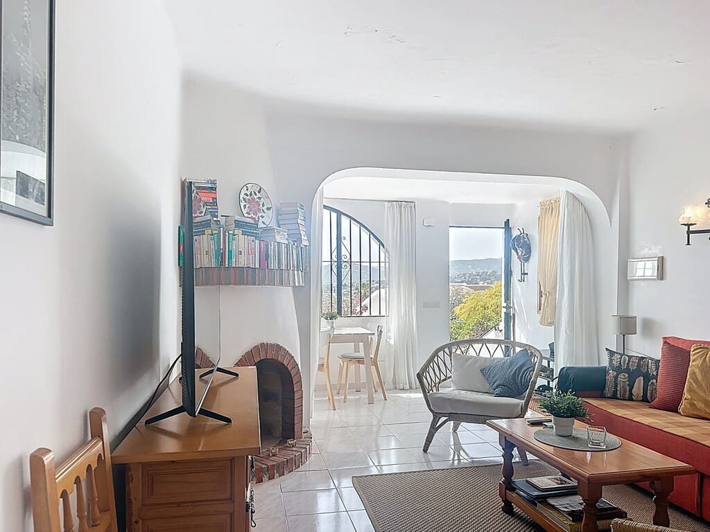 2 quarto Apartamento para venda em Nerja com piscina - 299 000 € (Ref: 9790768)