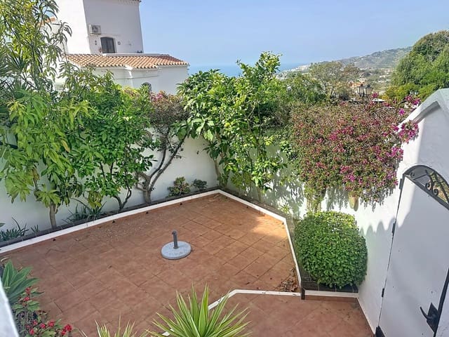 2 quarto Apartamento para venda em Nerja com piscina - 299 000 € (Ref: 9790768)