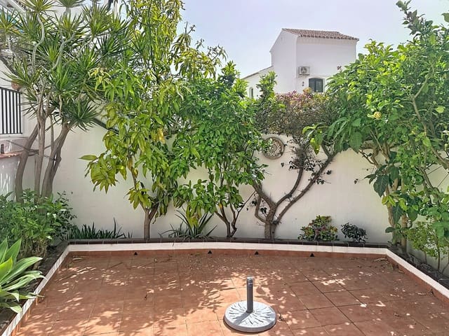 2 quarto Apartamento para venda em Nerja com piscina - 299 000 € (Ref: 9790768)