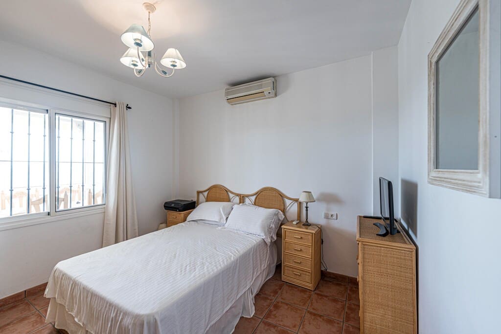 3 bedroom Villa for sale in Torrox with pool - € 525,000 (Ref: 9845083)