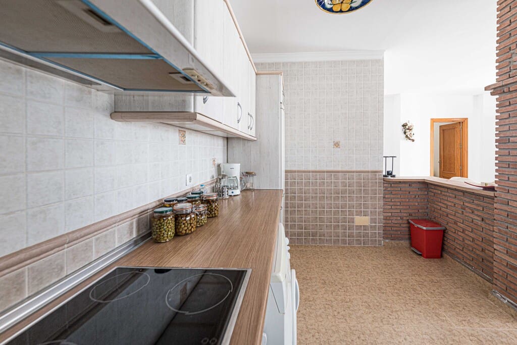 3 bedroom Villa for sale in Torrox with pool - € 525,000 (Ref: 9845083)