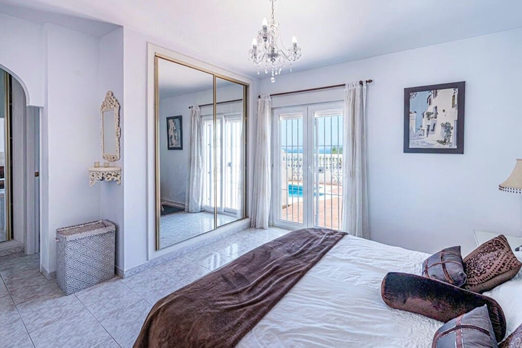 4 chambre Villa/Maison à vendre à Maro avec piscine - 499 000 € (Ref: 9903844)