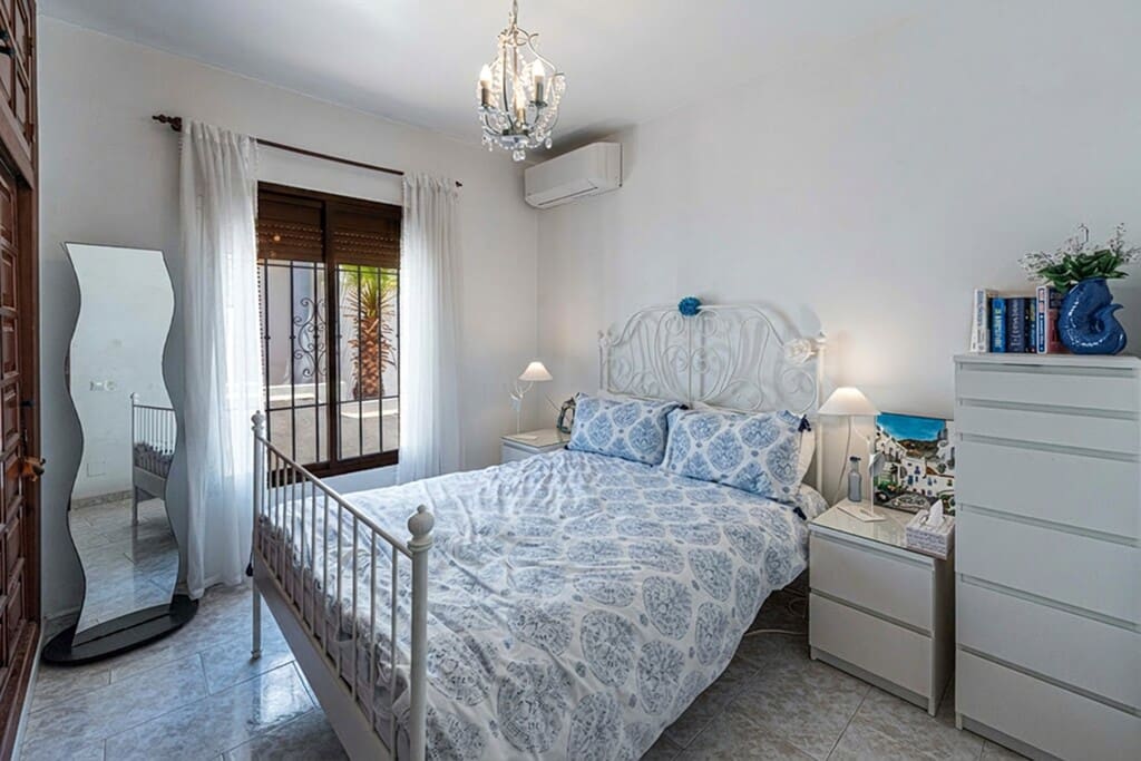 4 chambre Villa/Maison à vendre à Maro avec piscine - 499 000 € (Ref: 9903844)